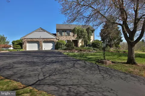 33 Harvest Ln, Perkasie, PA 18944