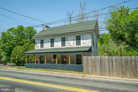 9708 Easton Rd, Kintnersville, PA 18930