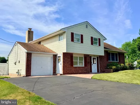 206 Waverly Rd, Southampton, PA 18966