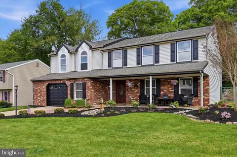 249 Cambridge Dr, Langhorne, PA 19047