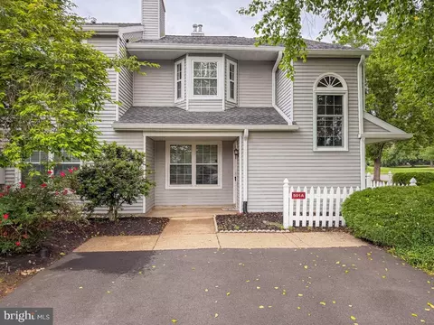 601 A Rose Hollow Dr #A, Yardley, PA 19067