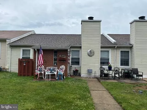 3208 Ellington Ct, Bensalem, PA 19020