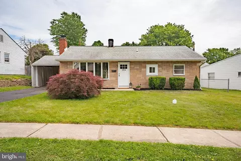 104 Elmwood Rd, Fairless Hills, PA 19030