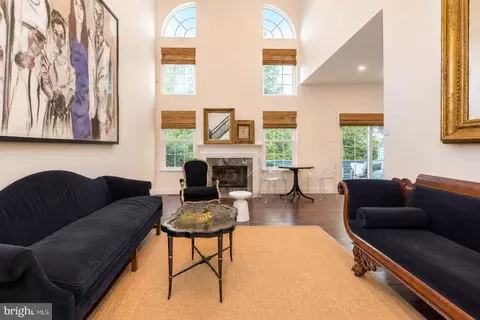 152 Woodstream Ct, New Hope, PA 18938