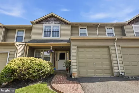 30 S Timber Rd, Holland, PA 18966