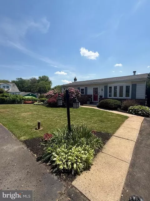 1241 Haines Ave, Feasterville Trevose, PA 19053