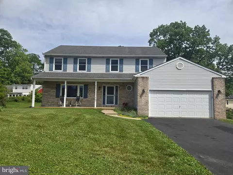 963 Dick Ave, Warminster, PA 18974