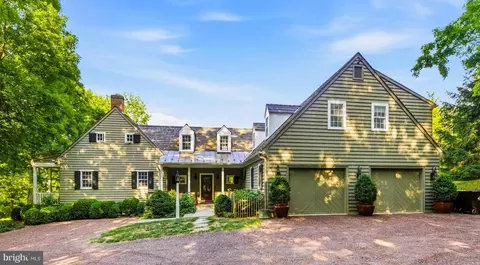 6170 Stovers Mill Rd, Carversville, PA 18913