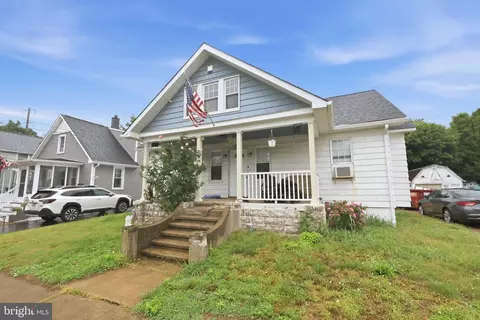 1134 Grieb, Bristol, PA 19007