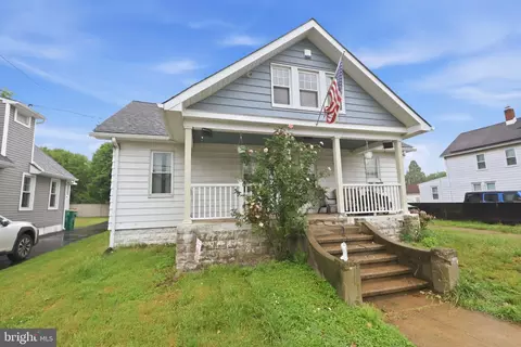 1134 Grieb, Bristol, PA 19007