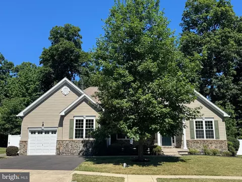 804 Myrtles Way, Perkasie, PA 18944