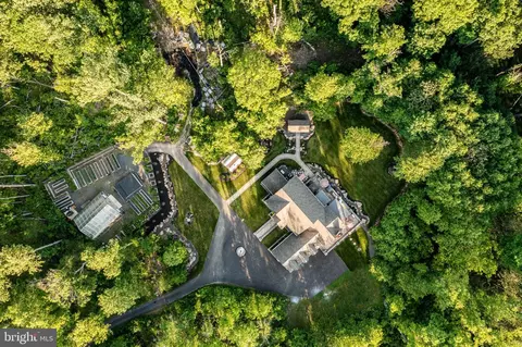 675 Rock Hill Rd, Quakertown, PA 18951