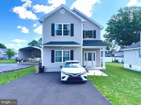829 Third Ave, Croydon, PA 19021