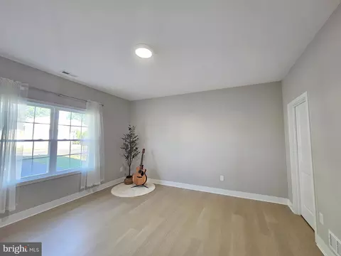 Living - 829 Third Ave, Croydon, PA 19021 photo 3 of 3