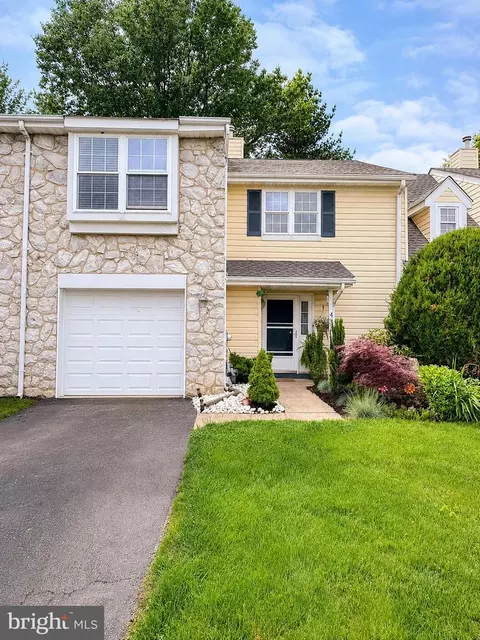 432 Revere Dr, Southampton, PA 18966