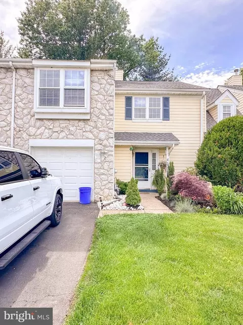432 Revere Dr, Southampton, PA 18966