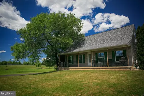 112 W Union St, Richlandtown, PA 18955