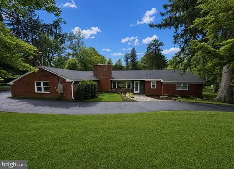 6795 Chapel Rd, New Hope, PA 18938