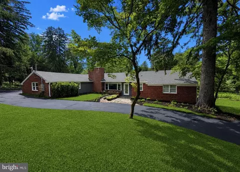 6795 Chapel Rd, New Hope, PA 18938