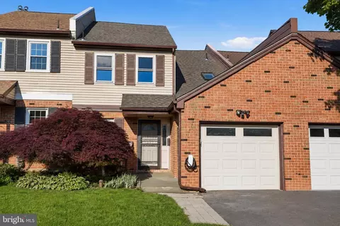 89 Andover Dr, Langhorne, PA 19047