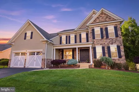 1325 Gabriel Ln, Warwick, PA 18974