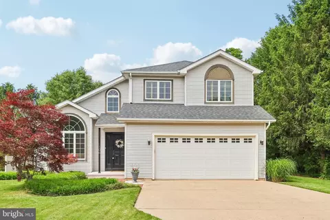 106 Concord Ridge Dr, Richlandtown, PA 18955
