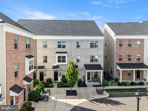 142 B Fleet Ct, Bensalem, PA 19020