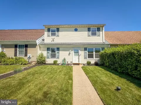 5710 Dunbar Ct, Bensalem, PA 19020