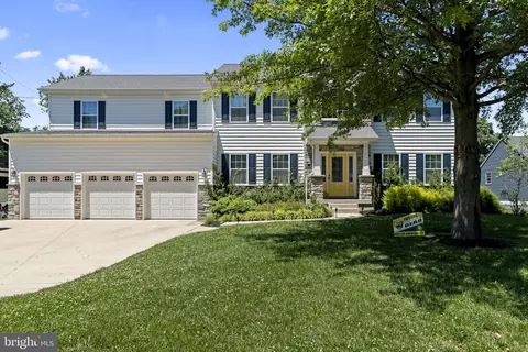321 W Richardson Ave, Langhorne, PA 19047