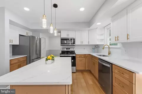 2461 Pine Cone Rd, Warrington, PA 18976