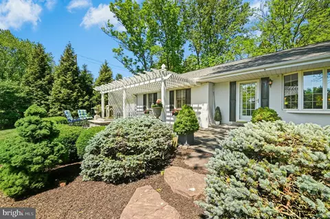 901 Limekiln Rd, Doylestown, PA 18901