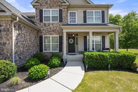 18 Beechwood Blvd, Feasterville Trevose, PA 19053