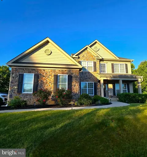 18 Beechwood Blvd, Feasterville Trevose, PA 19053