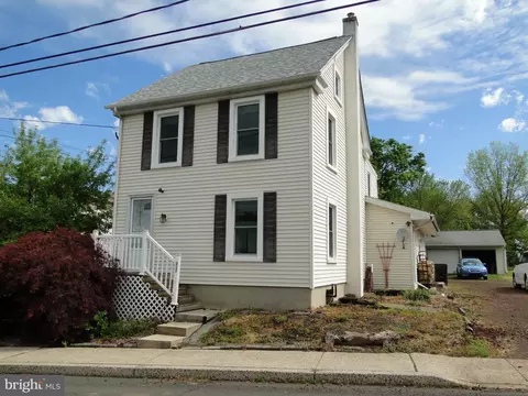 817 Blooming Glen Rd, Blooming Glen, PA 18911
