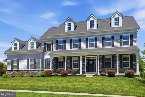 9 Walnut Way, Langhorne, PA 19047