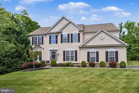 2818 Mountain Laurel Dr, Furlong, PA 18925