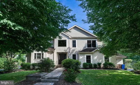 1515 Pownal Dr, Yardley, PA 19067