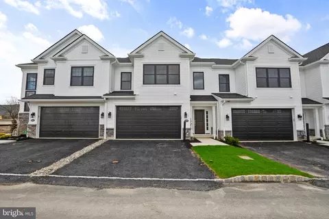 514 Fullerton Farm Ct #18, Chalfont, PA 18914