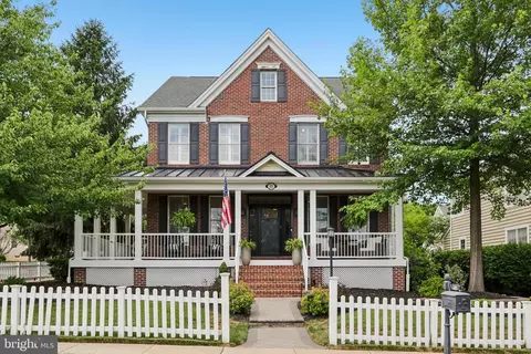 301 Nottingham Pl, Chalfont, PA 18914