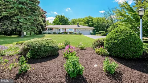 1727 Rickert Rd, Perkasie, PA 18944