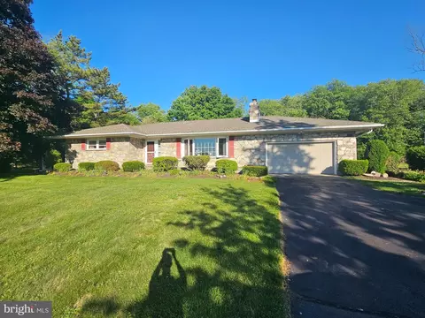 1727 Rickert Rd, Perkasie, PA 18944