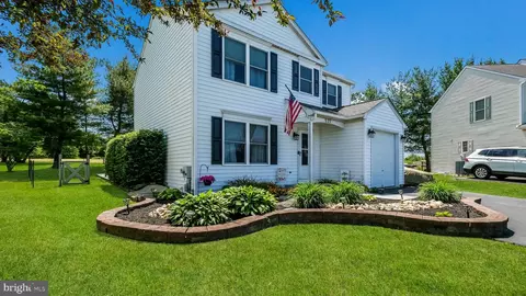 537 Whitford Cir, Telford, PA 18969