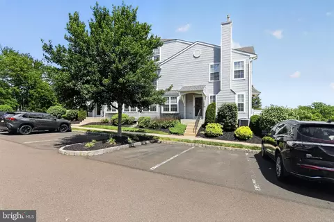 Exterior - 327 Eagle Ct #201, Jamison, PA 18929 photo 4 of 6