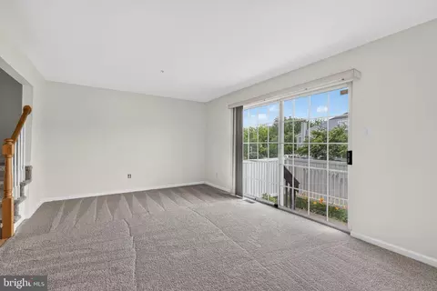 Living - 327 Eagle Ct #201, Jamison, PA 18929 photo 1 of 5