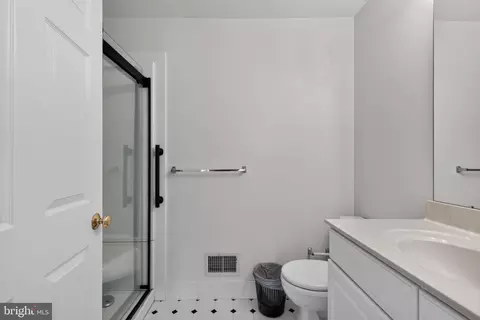 Bath - 327 Eagle Ct #201, Jamison, PA 18929 photo 4 of 4