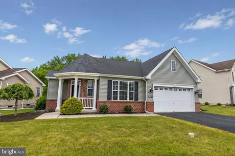 1166 Creekside Ln, Quakertown, PA 18951