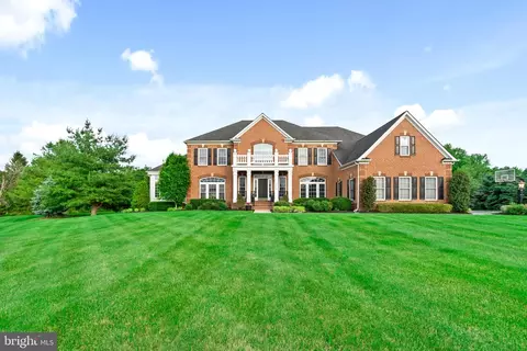 161 Parsons Ln, Newtown, PA 18940
