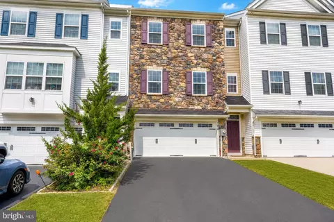 102 Master Ave, Feasterville Trevose, PA 19053