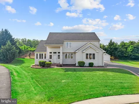 936 Longwood Ct, Chalfont, PA 18914