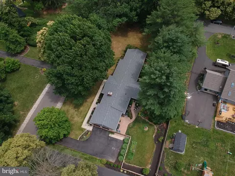 View/Area - 2201 Stackhouse Dr, Yardley, PA 19067 photo 3 of 4